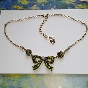 Betsy Johnson Green leopard Bow necklace